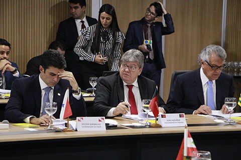 João participa de Fórum de Governadores e discute Reforma da Previdência