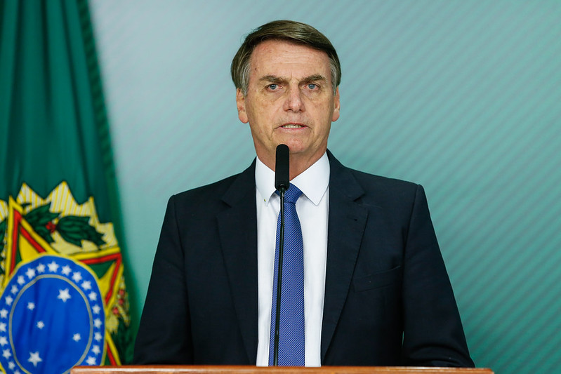 Presidente Jair Bolsonaro assina medida provisória que extingue o Dpvat