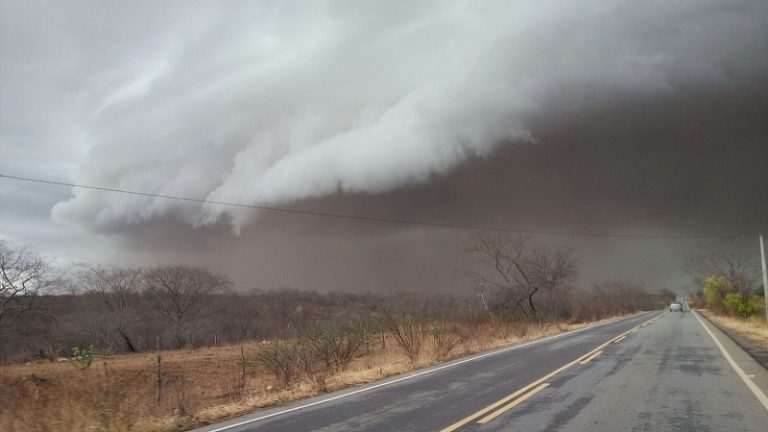 Alerta de acumulado de chuva é renovado pelo Inmet para municípios do Seridó