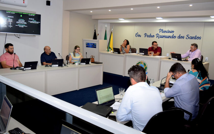 Câmara de Pedra Lavrada debate projeto que pode garantir piso da enfermagem